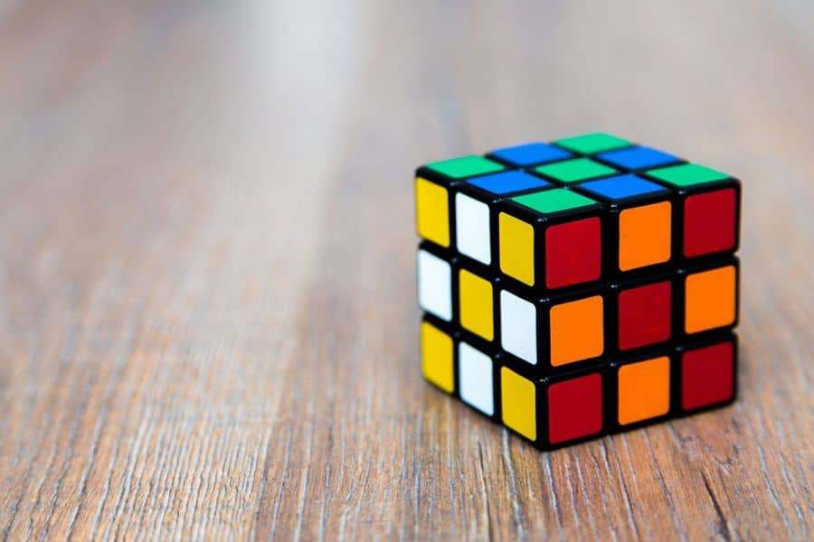 rubik tiếng anh là gì