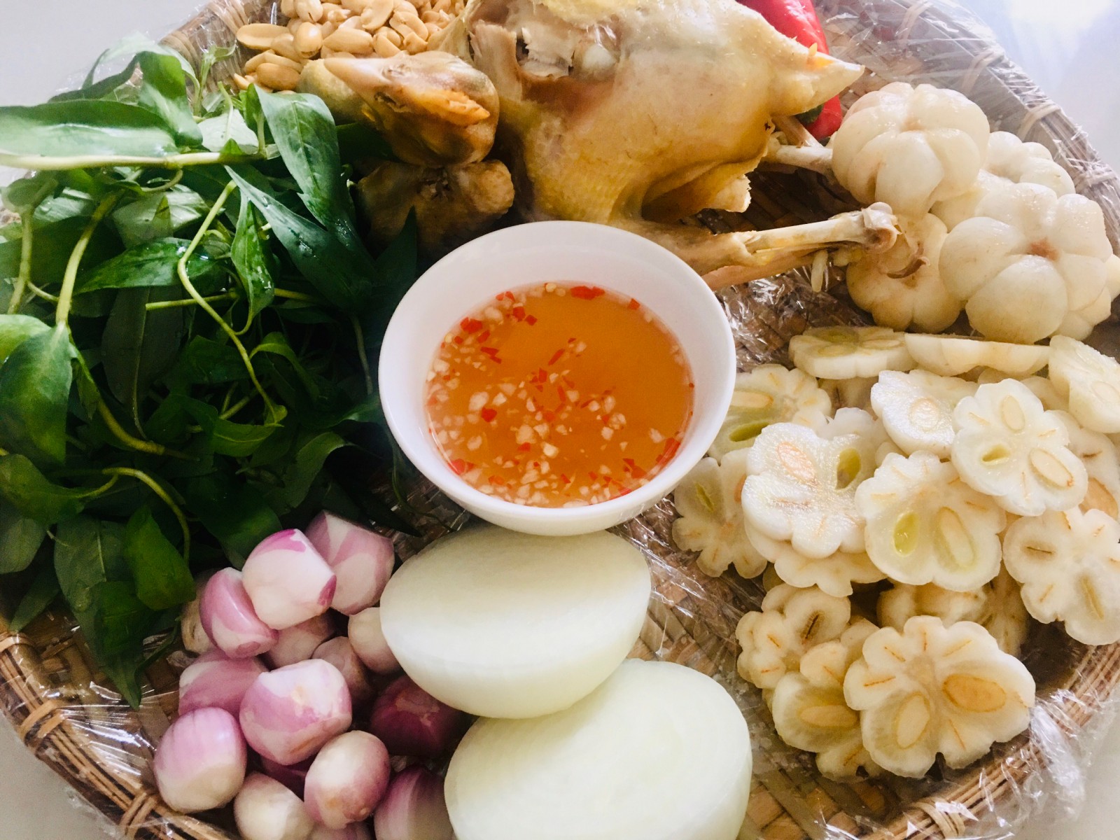 gỏi trong tiếng Anh