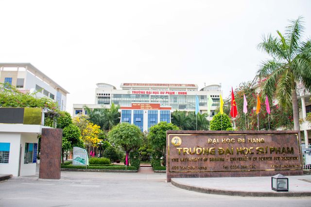 đại học sư phạm tiếng anh là gì