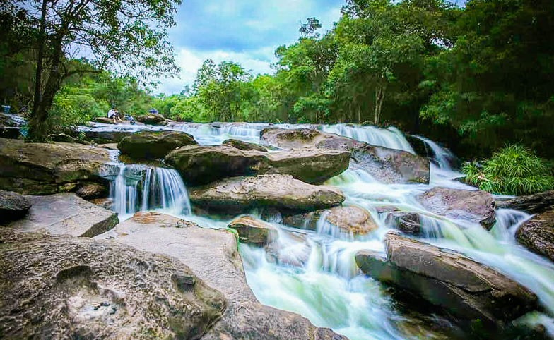 suối tiếng anh là gì