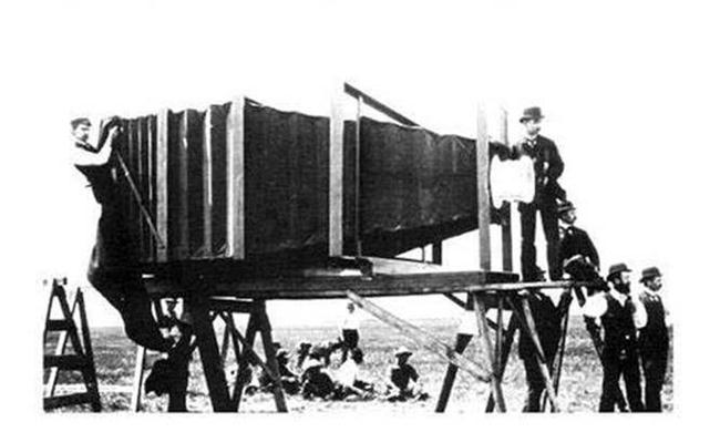 máy ảnh đầu tiên trên thế giới