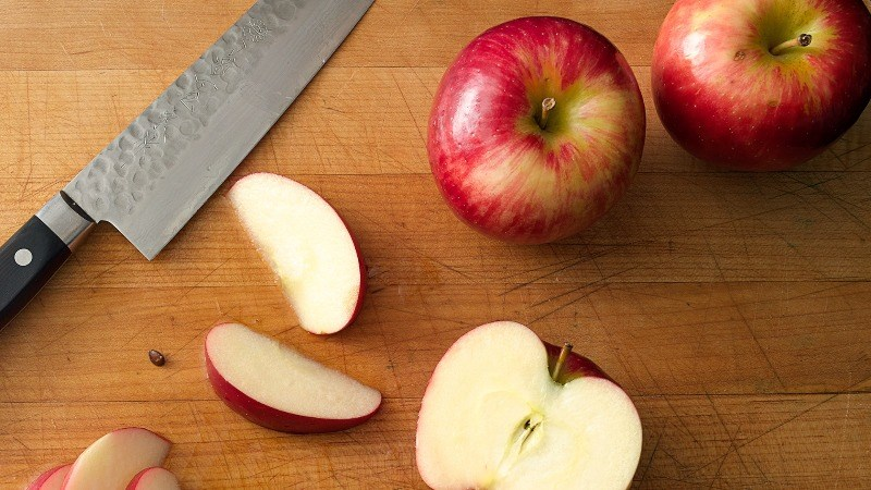 một quả táo chứa bao nhiêu calo