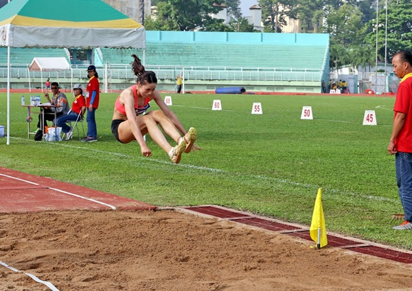 nhảy xa có mấy giai đoạn