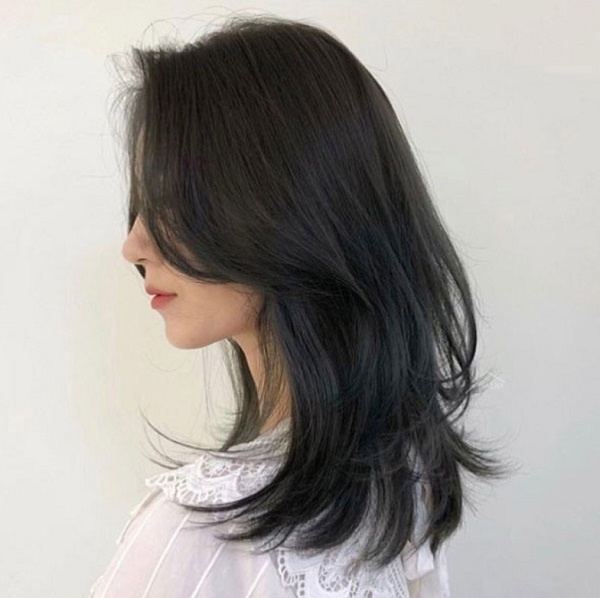 mullet layer nữ mặt tròn